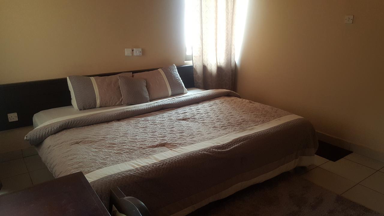 First Choice Hotel Акра Екстериор снимка