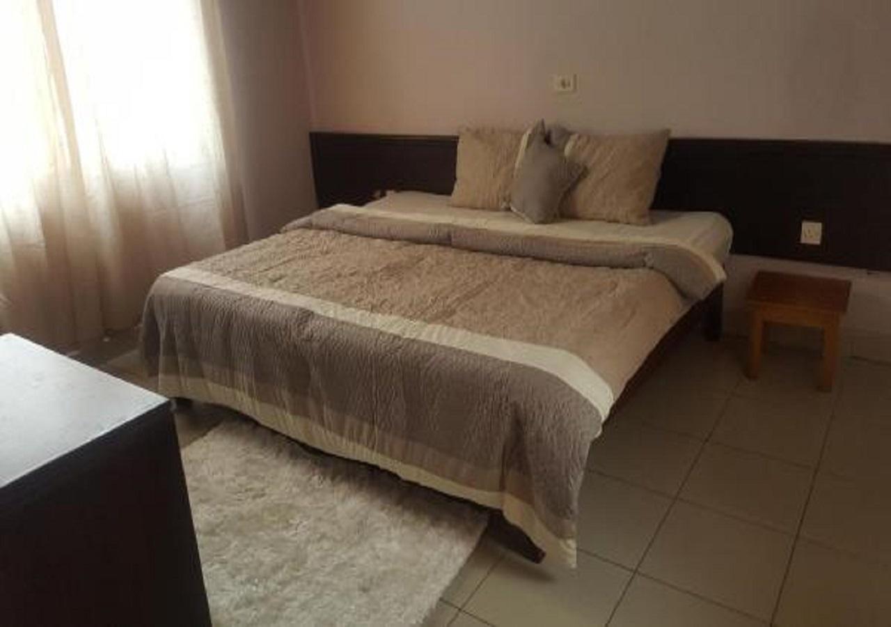 First Choice Hotel Акра Екстериор снимка
